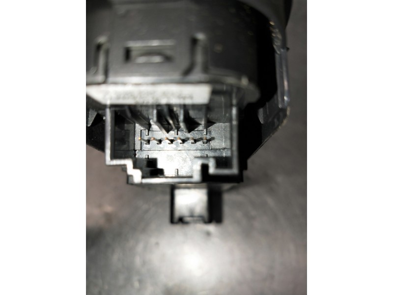 Recambio de mando elevalunas delantero izquierdo para volkswagen golf vi (5k1) referencia OEM IAM 1K4959857B  5P