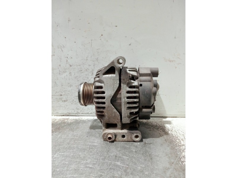 Recambio de alternador para suzuki swift berlina (mz) referencia OEM IAM 3140085E00000 2542861C TG9S021