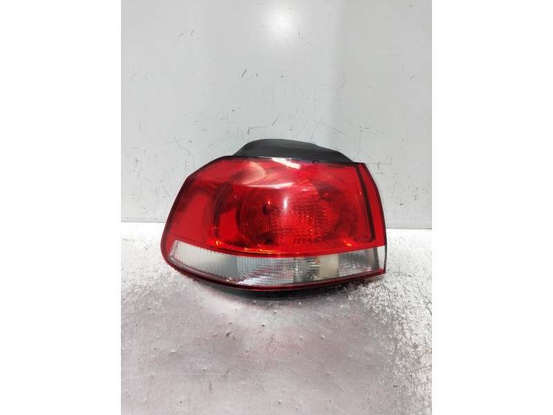 Recambio de piloto trasero izquierdo para volkswagen golf vi (5k1) referencia OEM IAM 5K0945095E 89090598 