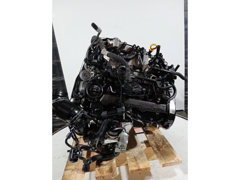 Recambio de motor completo para audi a3 sedán (8vm) referencia OEM IAM CRL 508245 