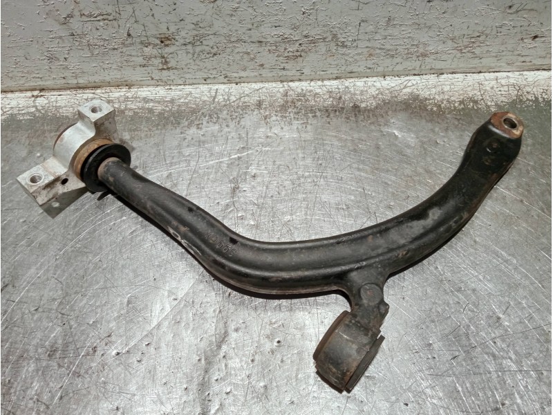 Recambio de brazo suspension inferior delantero derecho para citroen c5 berlina referencia OEM IAM 399CX  