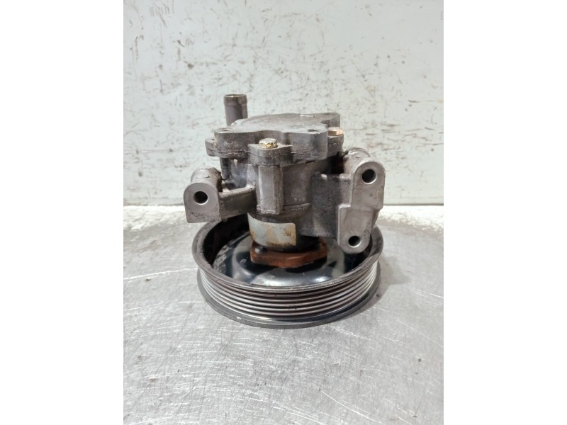 Recambio de bomba direccion para mercedes vito (w638) combi referencia OEM IAM A6042360010  