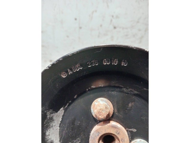 Recambio de bomba direccion para mercedes vito (w638) combi referencia OEM IAM A6042360010  