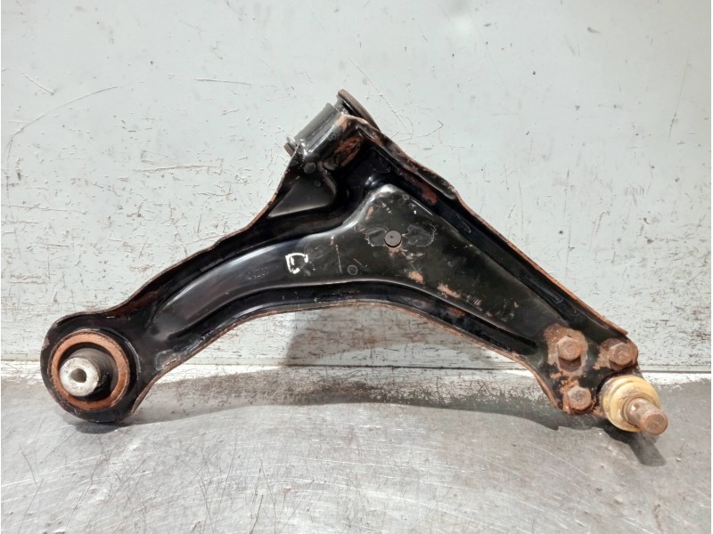 Recambio de brazo suspension inferior delantero derecho para mercedes vito (w638) combi referencia OEM IAM   