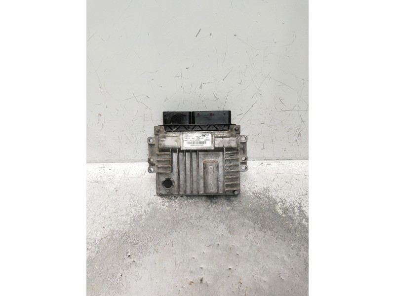 Recambio de centralita motor uce para hyundai ix20 referencia OEM IAM 391302A400 28292455 