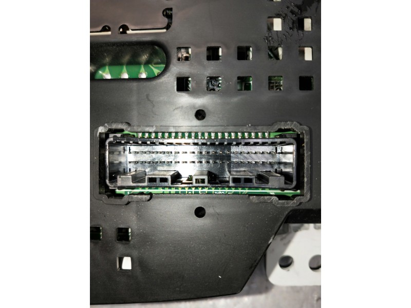 Recambio de cuadro instrumentos para hyundai ix20 referencia OEM IAM 940031K170 11001807501U 11001807501U