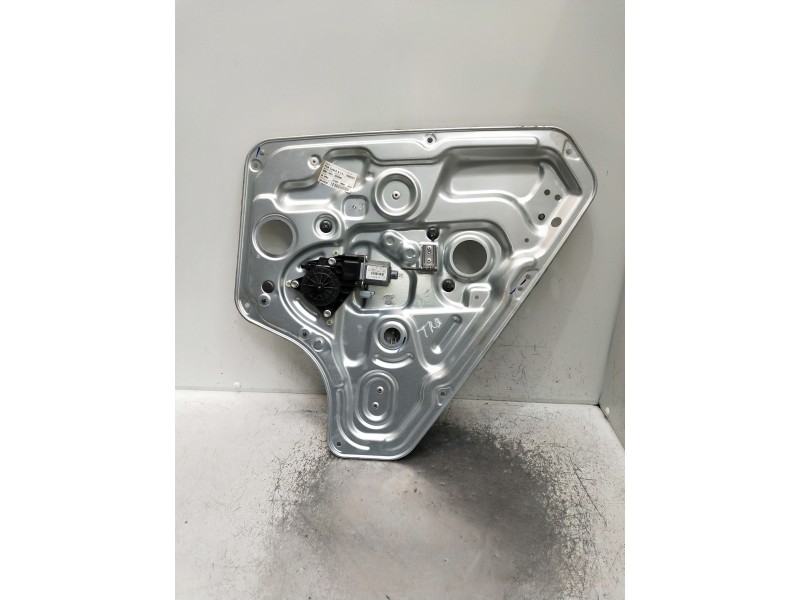 Recambio de elevalunas trasero derecho para hyundai ix20 referencia OEM IAM 834801K010 5602665 5P