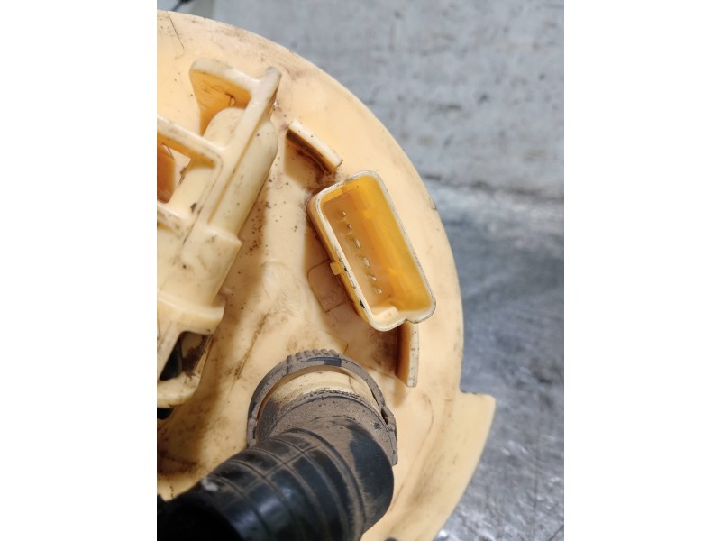 Recambio de bomba combustible para land rover freelander (lr2) 2.2 td4 referencia OEM IAM A2C31720100Z  