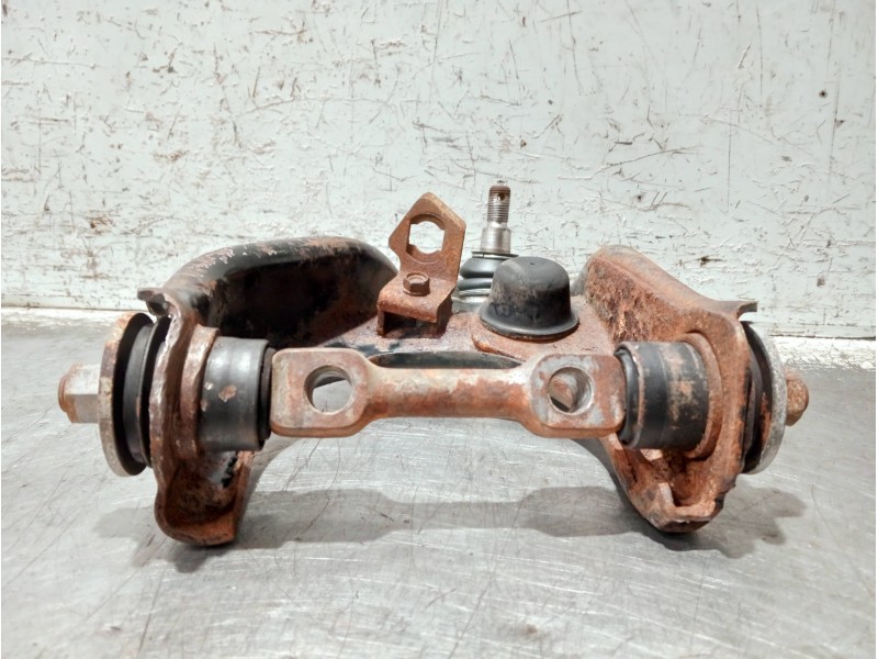 Recambio de brazo suspension superior delantero derecho para isuzu trooper referencia OEM IAM   