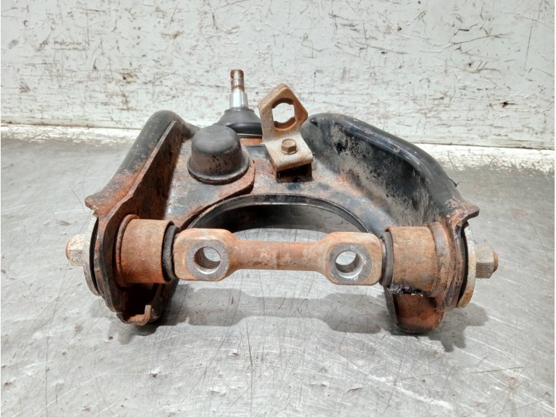 Recambio de brazo suspension superior delantero izquierdo para isuzu trooper referencia OEM IAM   