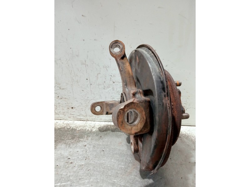 Recambio de mangueta delantera izquierda para isuzu trooper referencia OEM IAM   