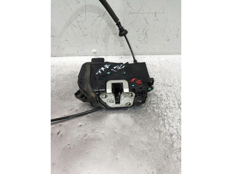 Recambio de motor cierre centralizado trasero izquierdo para hyundai ix20 referencia OEM IAM 814101K000  5P