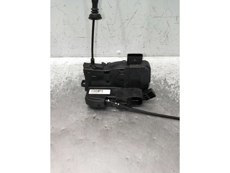 Recambio de motor cierre centralizado trasero izquierdo para hyundai ix20 referencia OEM IAM 814101K000  5P