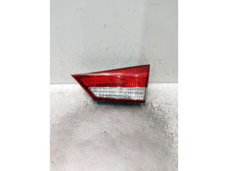 Recambio de piloto trasero derecho interior para hyundai ix20 referencia OEM IAM 924041K0  