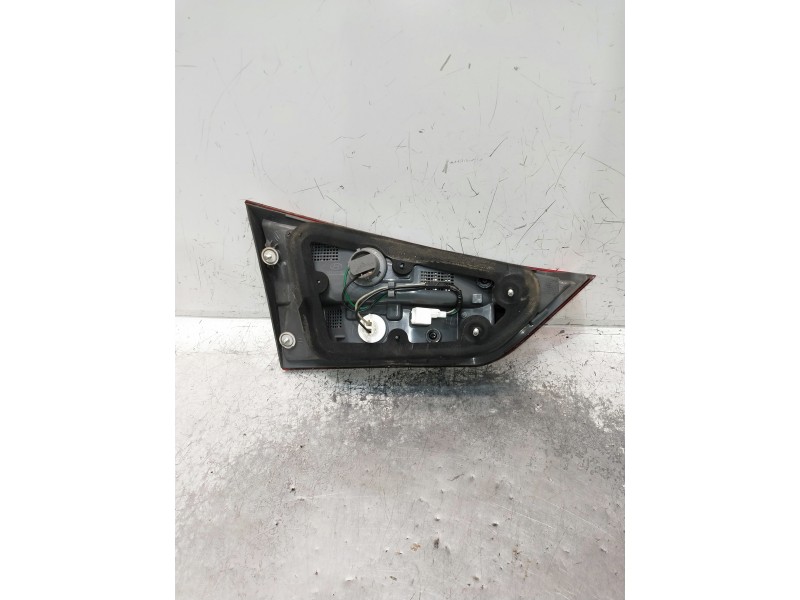 Recambio de piloto trasero derecho interior para hyundai ix20 referencia OEM IAM 924041K0  