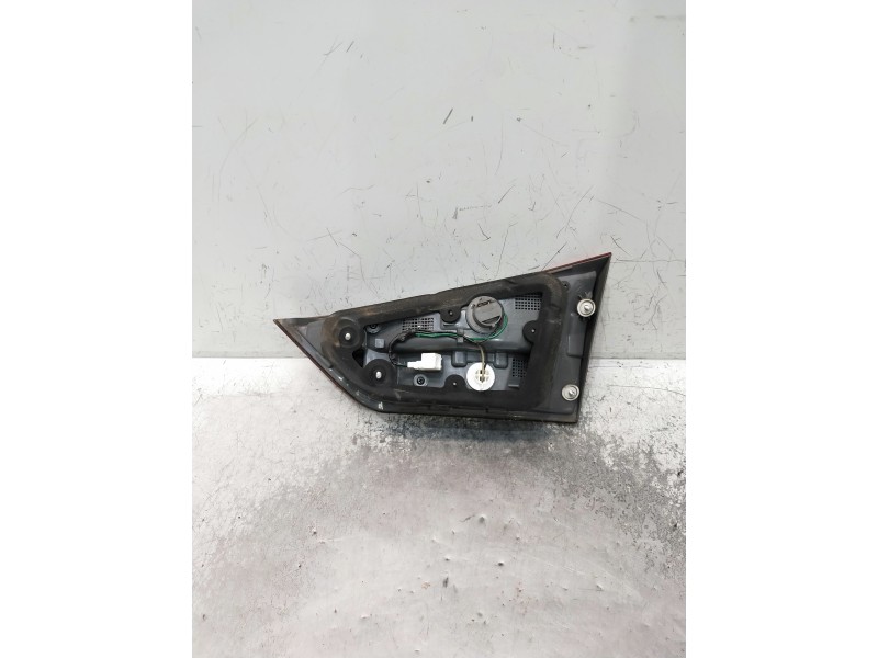 Recambio de piloto trasero izquierdo interior para hyundai ix20 referencia OEM IAM 924031K0  