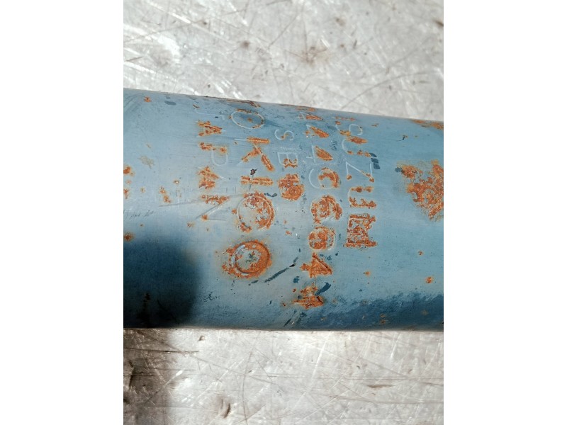 Recambio de amortiguador trasero derecho para isuzu trooper referencia OEM IAM 8944496641  