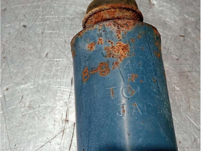 Recambio de amortiguador trasero izquierdo para isuzu trooper referencia OEM IAM 8944496641  