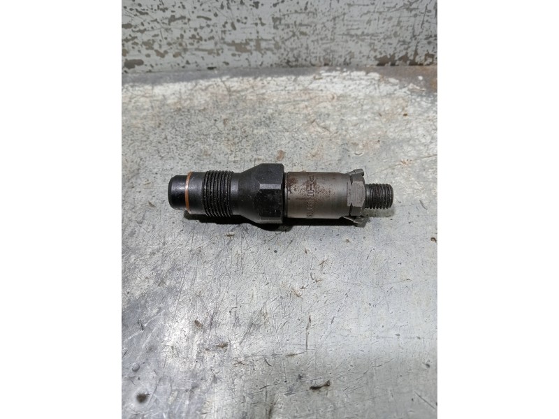 Recambio de inyector para citroen xsara berlina 1.9 d sx referencia OEM IAM LDCR02601AA1  DELPHI