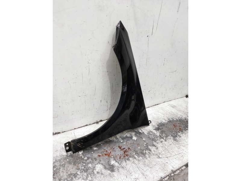 Recambio de aleta delantera izquierda para mercedes clase b (w245) referencia OEM IAM   