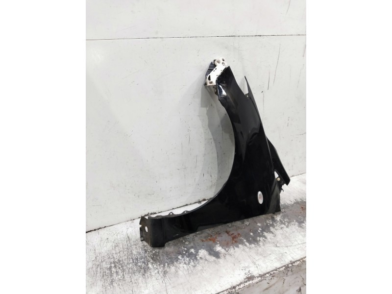 Recambio de aleta delantera izquierda para mazda 5 berl. (cr) referencia OEM IAM   