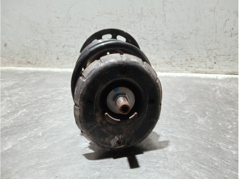 Recambio de amortiguador delantero derecho para citroen c-elysée referencia OEM IAM 9826219680  
