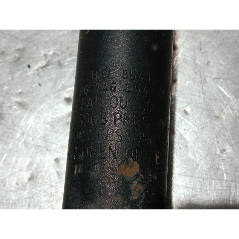 Recambio de amortiguador trasero izquierdo para citroen c-elysée referencia OEM IAM 9674665480  