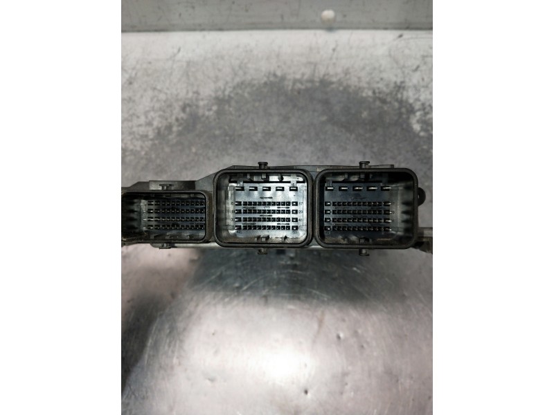 Recambio de centralita motor uce para ford fiesta (cb1) referencia OEM IAM 0281017831 AV2112A650GC 