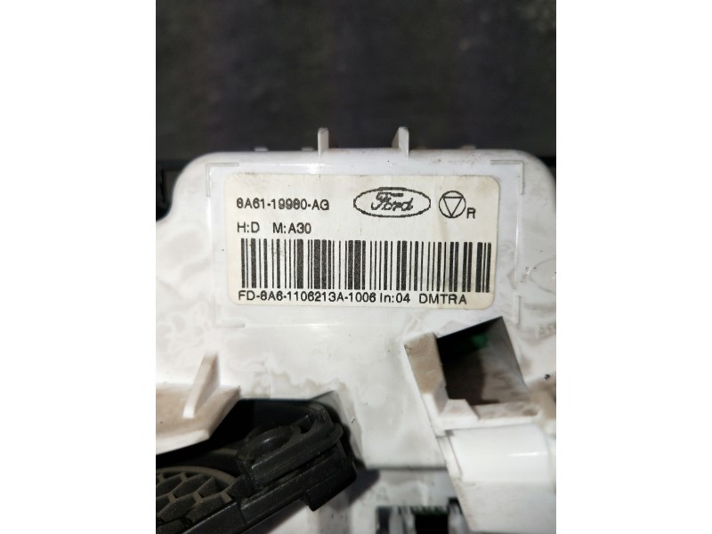 Recambio de mando calefaccion / aire acondicionado para ford fiesta (cb1) referencia OEM IAM 8A6119980AG  