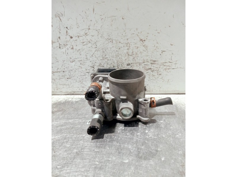 Recambio de caja mariposa para kia sportage referencia OEM IAM 351002B300  