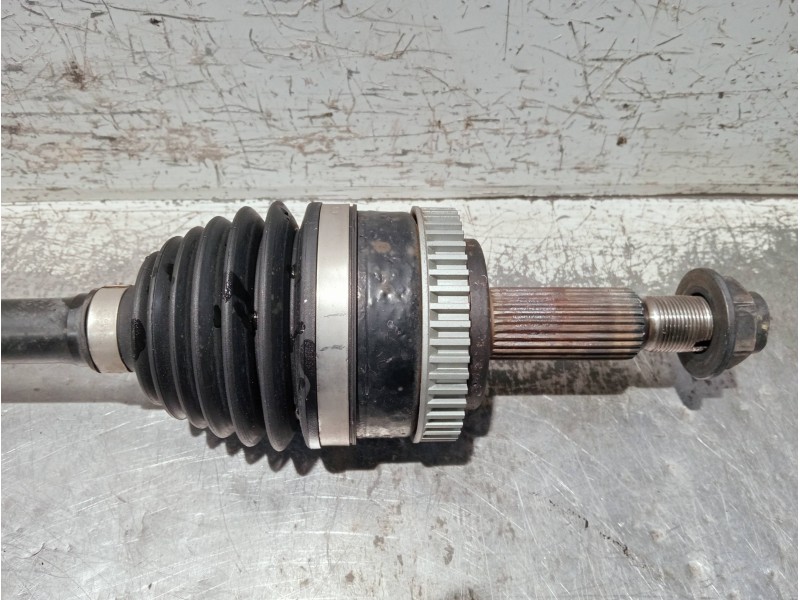 Recambio de transmision delantera izquierda para kia sportage referencia OEM IAM Y830L 495002Y830 