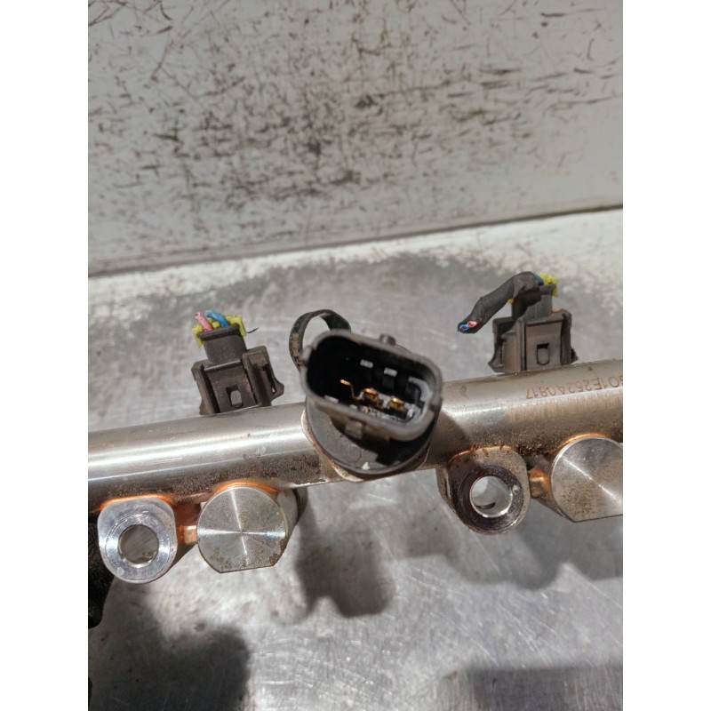 Recambio de rampa inyectora para kia sportage referencia OEM IAM 353502B110 9062040002 