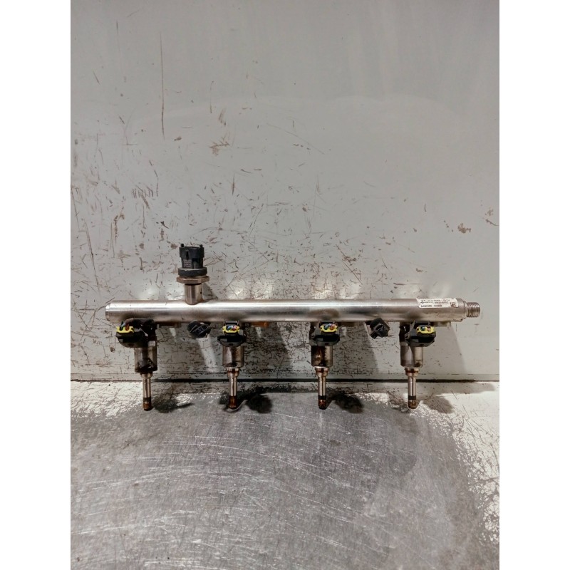 Recambio de rampa inyectora para kia sportage referencia OEM IAM 353502B110 9062040002 