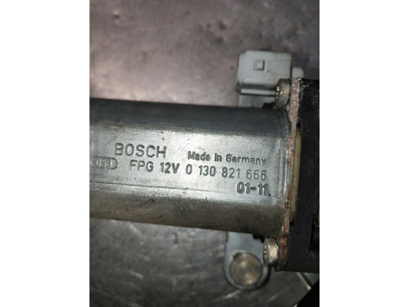 Recambio de elevalunas delantero derecho para mercedes vito (w638) combi referencia OEM IAM   5P
