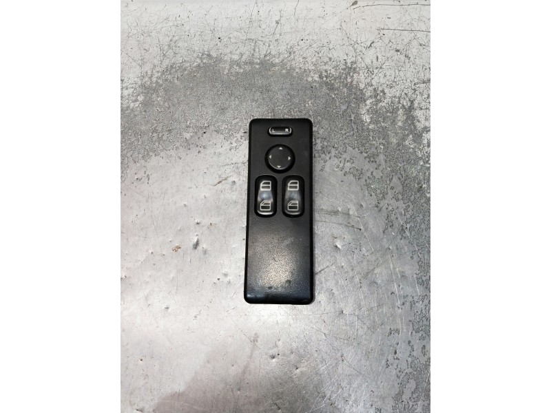 Recambio de mando elevalunas delantero izquierdo para mercedes vito (w638) combi referencia OEM IAM A0045459207  5P