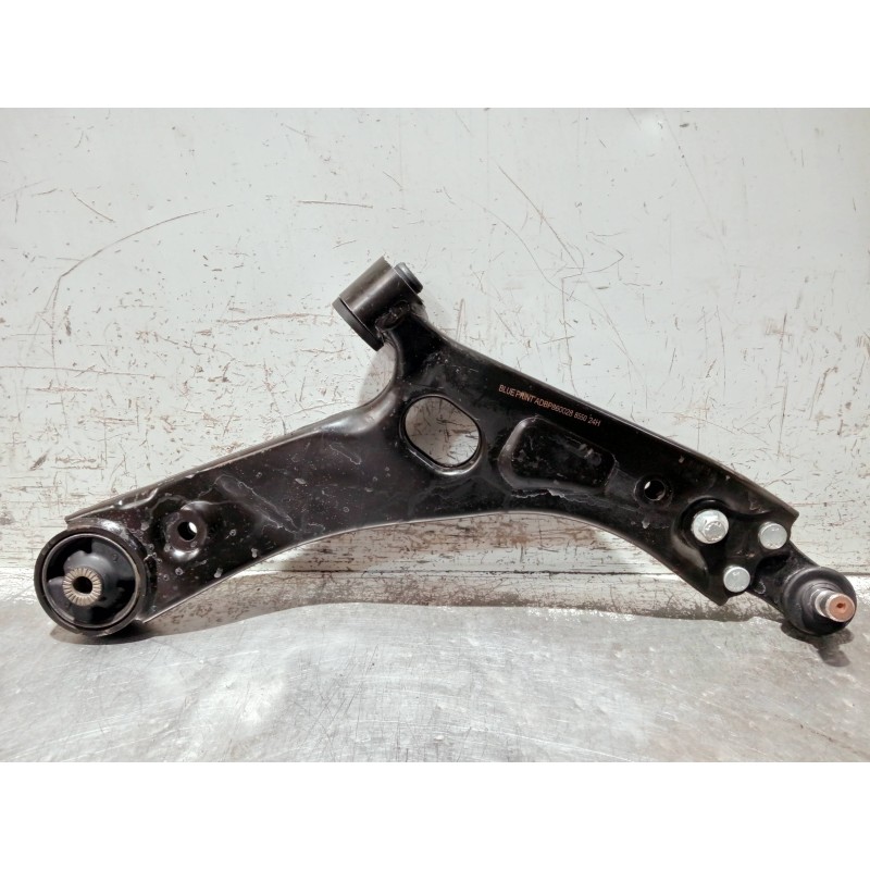 Recambio de brazo suspension inferior delantero derecho para kia sportage referencia OEM IAM ADBP860028  