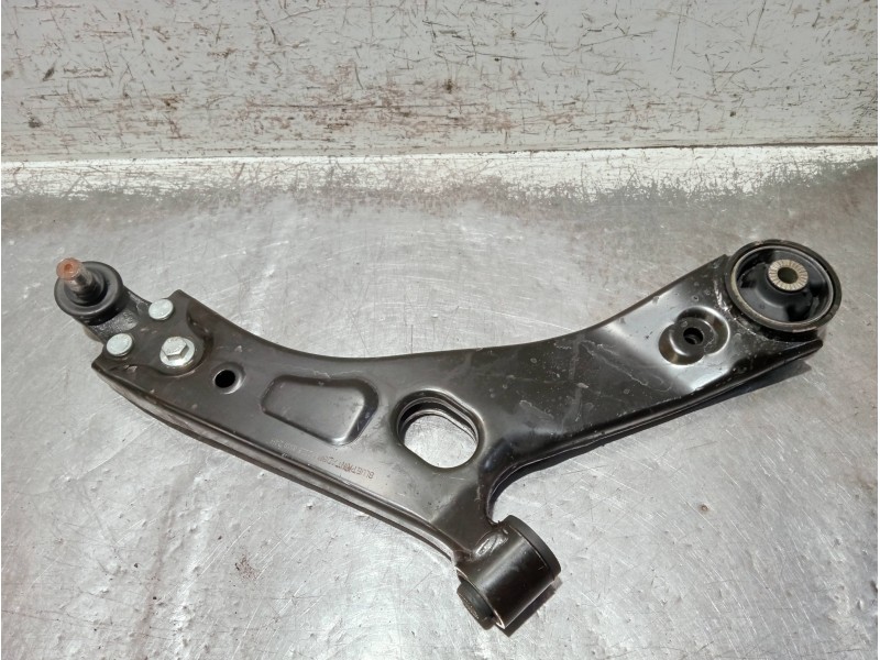Recambio de brazo suspension inferior delantero derecho para kia sportage referencia OEM IAM ADBP860028  