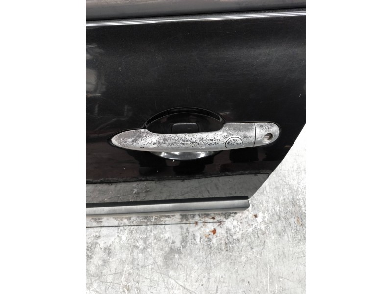 Recambio de puerta delantera izquierda para renault megane ii berlina 5p referencia OEM IAM   5P