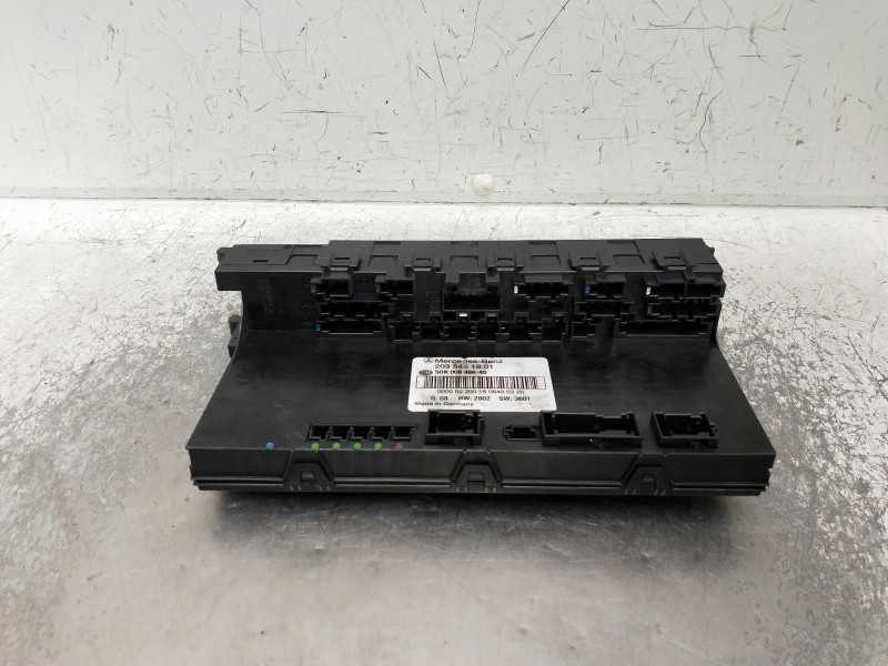 Recambio de caja reles / fusibles para mercedes clase c (w203) sportcoupe referencia OEM IAM 2035451801 5DK00848640 