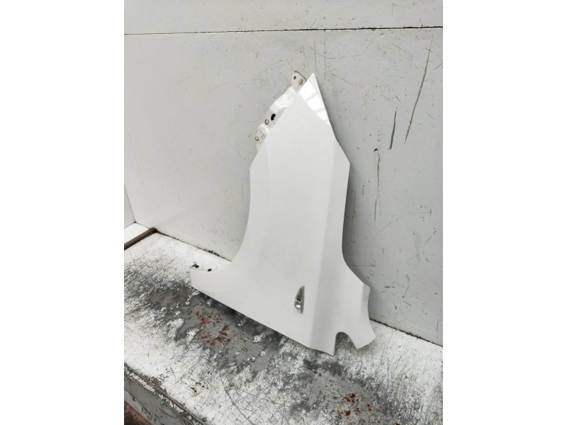 Recambio de aleta delantera izquierda para hyundai ix35 referencia OEM IAM   