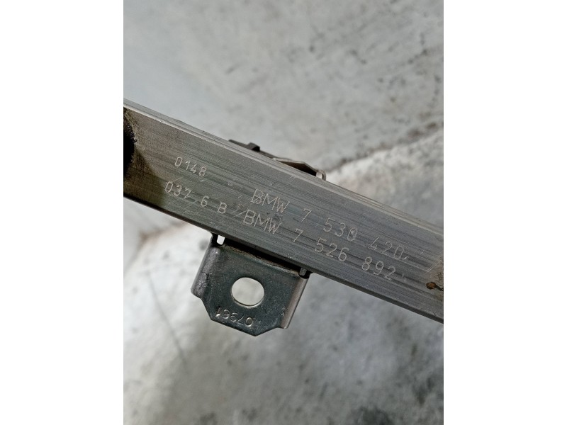 Recambio de rampa inyectora para bmw serie 3 touring (e91) 318i referencia OEM IAM 7530420 7526892 