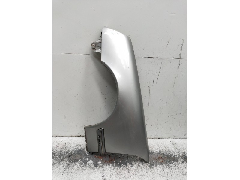 Recambio de aleta delantera izquierda para mercedes clase e (w210) berlina diesel referencia OEM IAM  VER FOTOS 