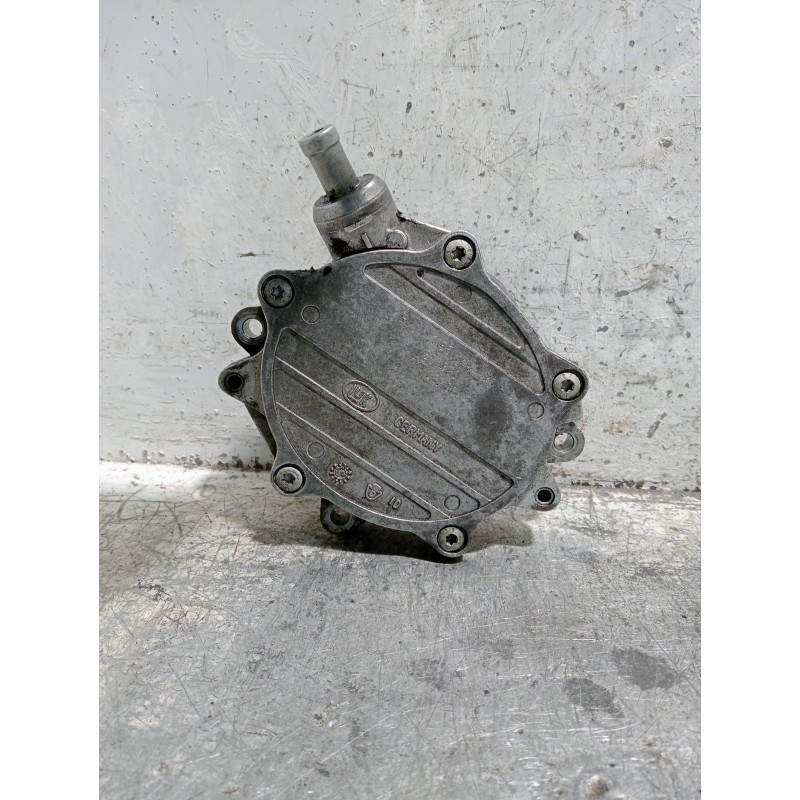 Recambio de depresor freno / bomba vacio para bmw serie 3 touring (e91) 318i referencia OEM IAM 11667542498 68739010 