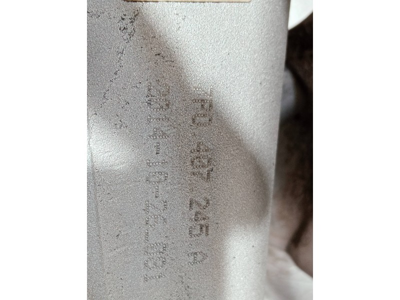 Recambio de mangueta delantera izquierda para porsche cayenne (typ 92aa) diesel referencia OEM IAM 7P0407245A  