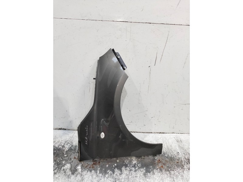 Recambio de aleta delantera derecha para fiat 500 312 1.0 hybrid referencia OEM IAM   