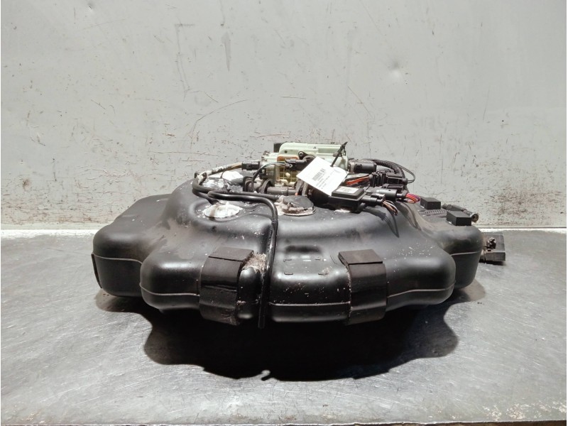 Recambio de deposito combustible para porsche cayenne (typ 92aa) diesel referencia OEM IAM 7P0131878 1029909ZGS ADBLUE