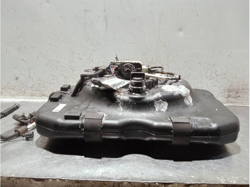 Recambio de deposito combustible para porsche cayenne (typ 92aa) diesel referencia OEM IAM 7P0131878 1029909ZGS ADBLUE