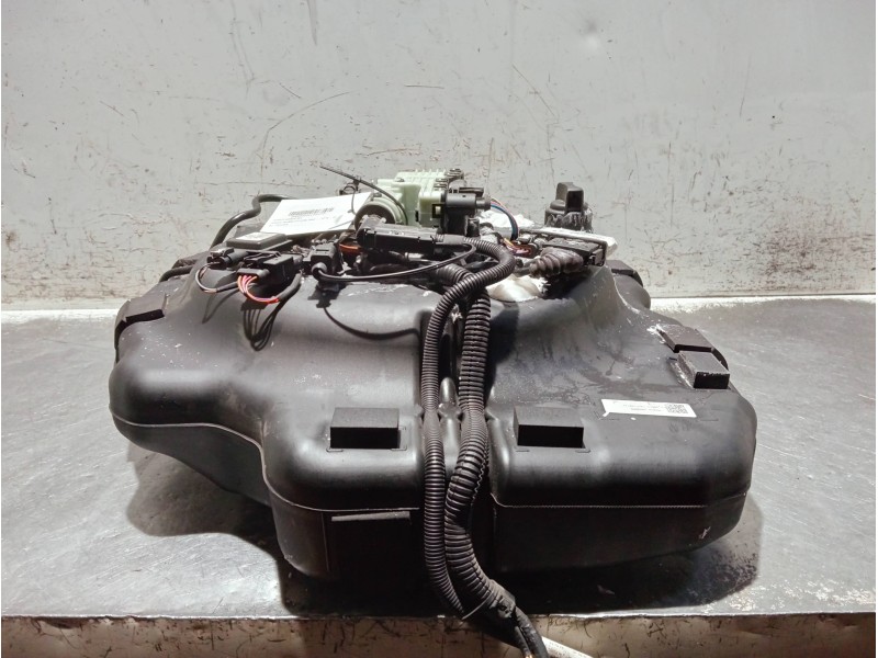 Recambio de deposito combustible para porsche cayenne (typ 92aa) diesel referencia OEM IAM 7P0131878 1029909ZGS ADBLUE
