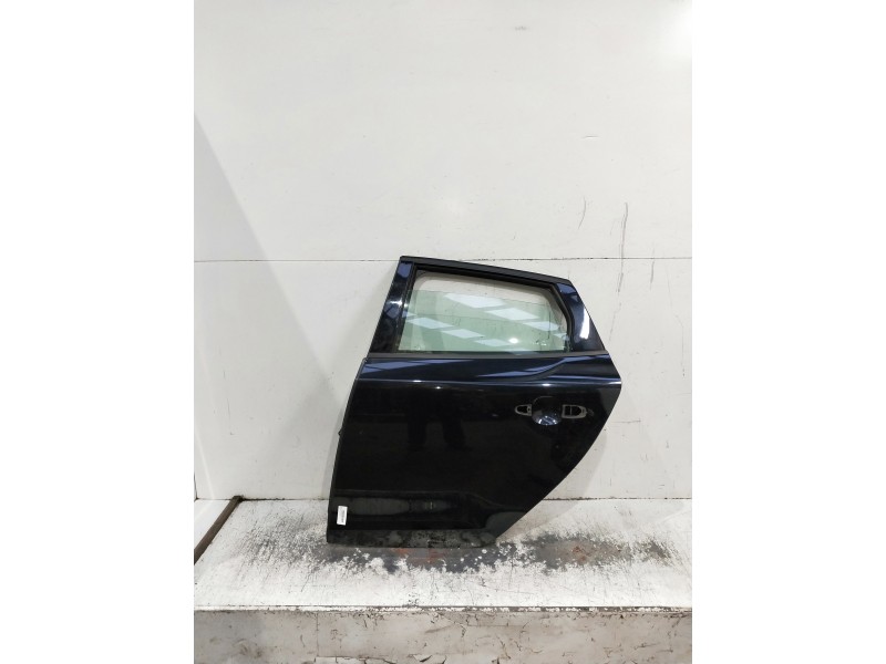 Recambio de puerta trasera izquierda para volvo v40 referencia OEM IAM   5P