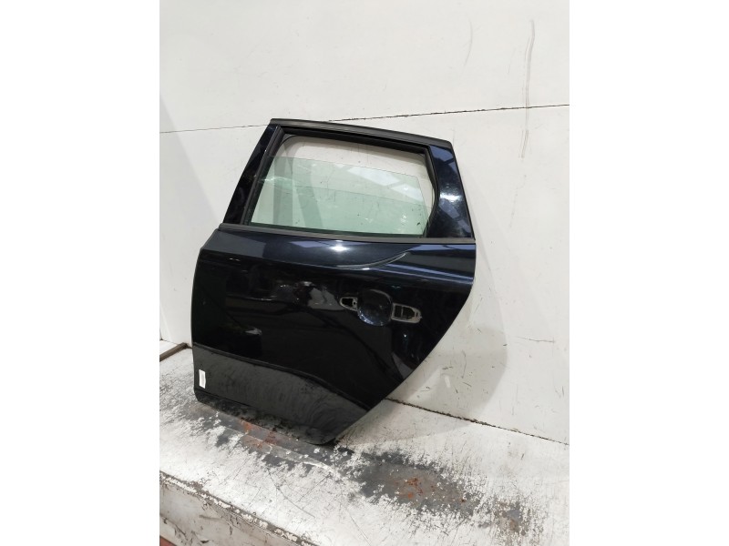 Recambio de puerta trasera izquierda para volvo v40 referencia OEM IAM   5P